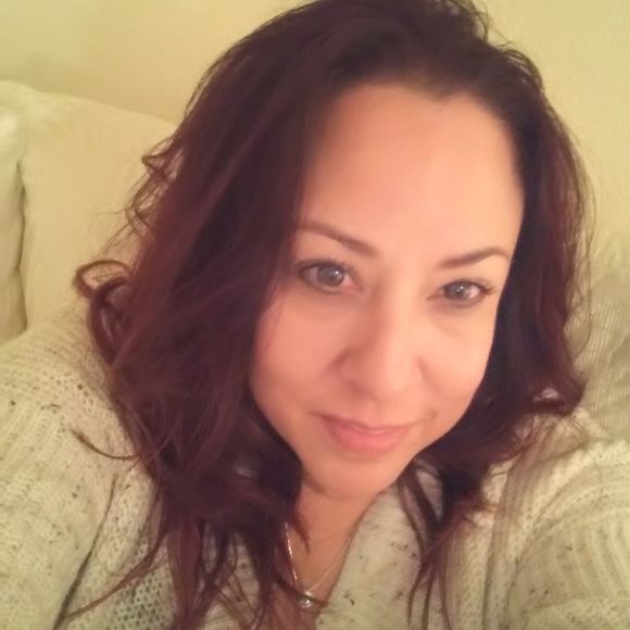 Meet your Posher, Renee - Picture 1 of 1